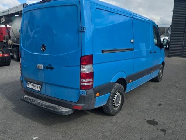 Синий Мерседес Sprinter, объемом двигателя 2.1 л и пробегом 184 тыс. км за 20500 $, фото 4 на Automoto.ua