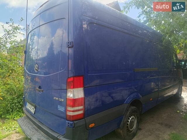 Синий Мерседес Sprinter, объемом двигателя 2.14 л и пробегом 268 тыс. км за 14999 $, фото 3 на Automoto.ua