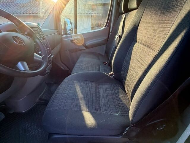 Синій Мерседес Sprinter, об'ємом двигуна 2.2 л та пробігом 155 тис. км за 26260 $, фото 8 на Automoto.ua