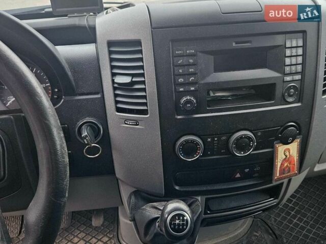 Синий Мерседес Sprinter, объемом двигателя 2.1 л и пробегом 354 тыс. км за 19500 $, фото 12 на Automoto.ua