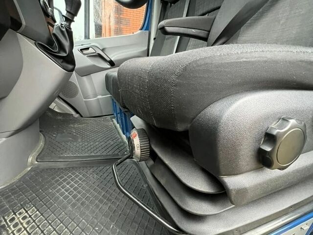Синій Мерседес Sprinter, об'ємом двигуна 2.14 л та пробігом 396 тис. км за 16600 $, фото 12 на Automoto.ua