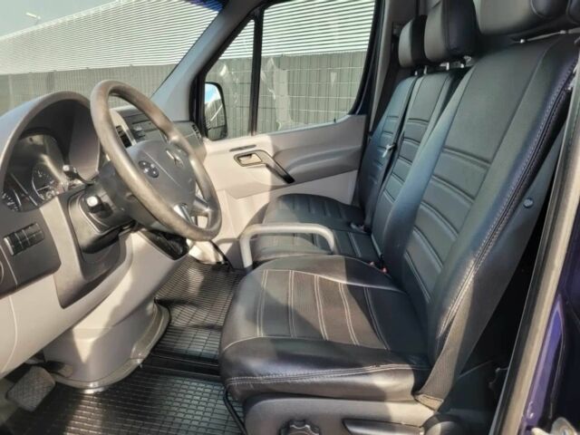 Синий Мерседес Sprinter, объемом двигателя 3 л и пробегом 71 тыс. км за 10500 $, фото 7 на Automoto.ua