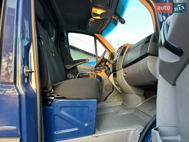 Синий Мерседес Sprinter, объемом двигателя 2.2 л и пробегом 342 тыс. км за 19900 $, фото 16 на Automoto.ua
