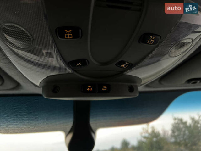 Синий Мерседес Sprinter, объемом двигателя 2.2 л и пробегом 350 тыс. км за 19900 $, фото 26 на Automoto.ua