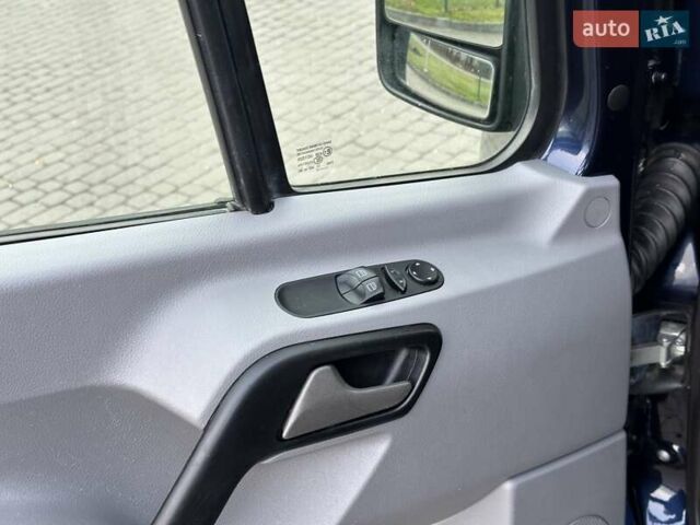Синий Мерседес Sprinter, объемом двигателя 2.2 л и пробегом 320 тыс. км за 18900 $, фото 8 на Automoto.ua