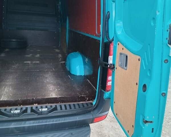 Синий Мерседес Sprinter, объемом двигателя 2.14 л и пробегом 216 тыс. км за 18500 $, фото 5 на Automoto.ua