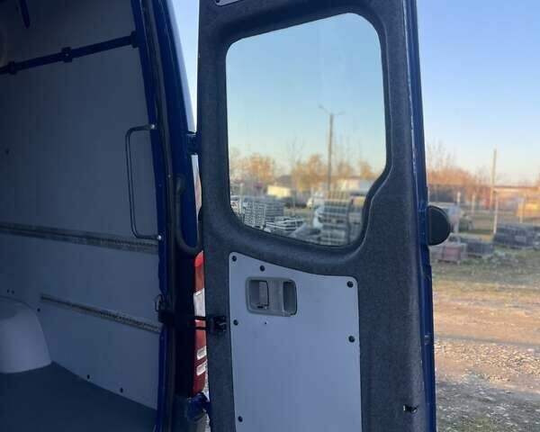Синий Мерседес Sprinter, объемом двигателя 2.2 л и пробегом 360 тыс. км за 19800 $, фото 14 на Automoto.ua