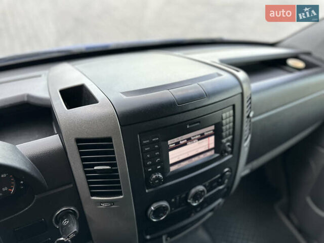 Синій Мерседес Sprinter, об'ємом двигуна 3 л та пробігом 351 тис. км за 31700 $, фото 20 на Automoto.ua