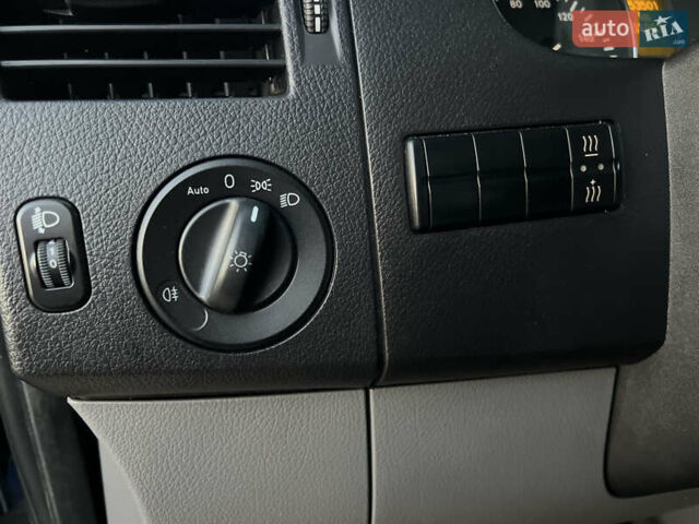 Синий Мерседес Sprinter, объемом двигателя 2.2 л и пробегом 350 тыс. км за 19900 $, фото 27 на Automoto.ua