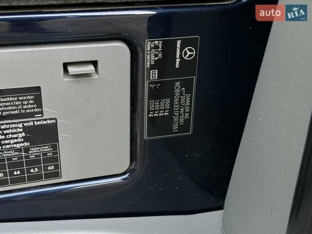 Синий Мерседес Sprinter, объемом двигателя 2.2 л и пробегом 320 тыс. км за 18900 $, фото 14 на Automoto.ua