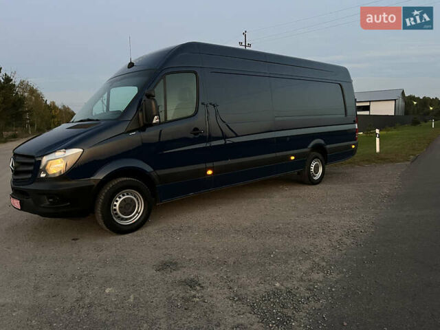Синий Мерседес Sprinter, объемом двигателя 2.2 л и пробегом 350 тыс. км за 19900 $, фото 11 на Automoto.ua