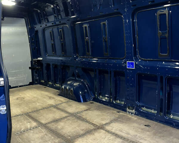 Синий Мерседес Sprinter, объемом двигателя 2.2 л и пробегом 350 тыс. км за 19900 $, фото 39 на Automoto.ua