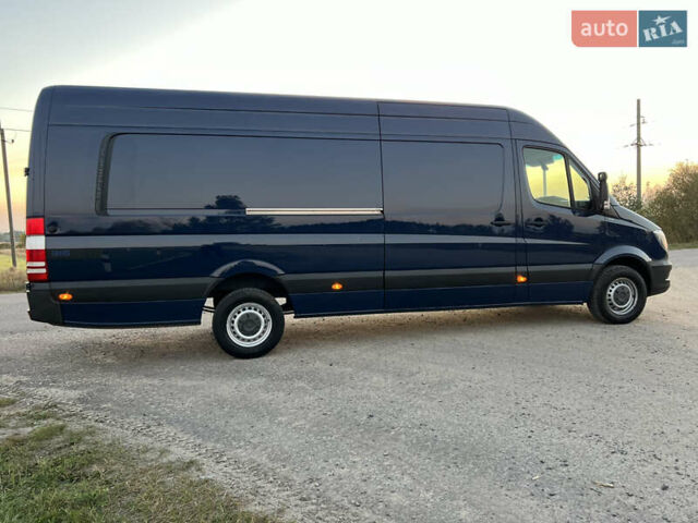 Синий Мерседес Sprinter, объемом двигателя 2.2 л и пробегом 350 тыс. км за 19900 $, фото 7 на Automoto.ua