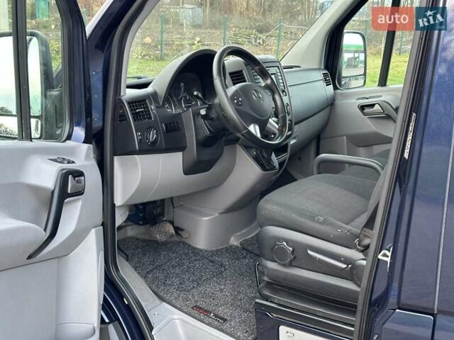 Синий Мерседес Sprinter, объемом двигателя 2.2 л и пробегом 320 тыс. км за 18900 $, фото 15 на Automoto.ua