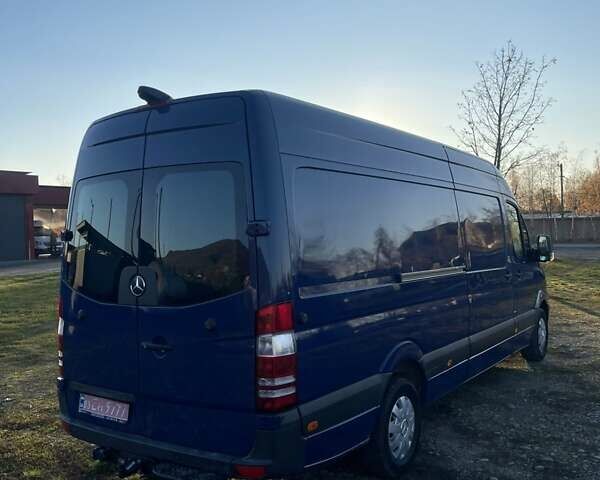 Синий Мерседес Sprinter, объемом двигателя 2.2 л и пробегом 360 тыс. км за 19800 $, фото 12 на Automoto.ua