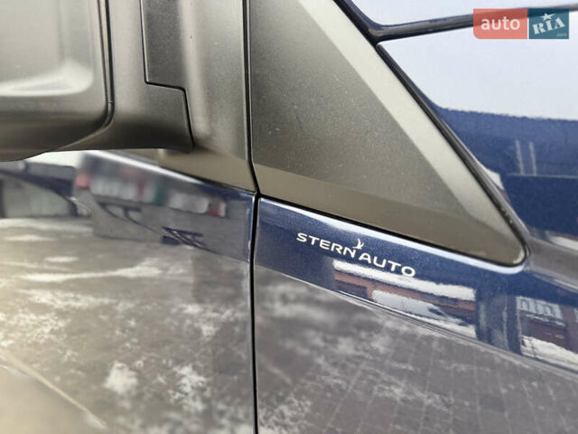 Синій Мерседес Sprinter, об'ємом двигуна 2.2 л та пробігом 300 тис. км за 23500 $, фото 5 на Automoto.ua