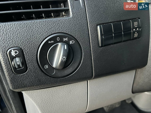 Синий Мерседес Sprinter, объемом двигателя 2.2 л и пробегом 350 тыс. км за 19900 $, фото 28 на Automoto.ua