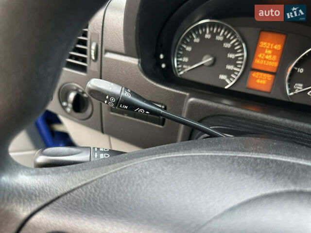 Синій Мерседес Sprinter, об'ємом двигуна 3 л та пробігом 351 тис. км за 31700 $, фото 21 на Automoto.ua