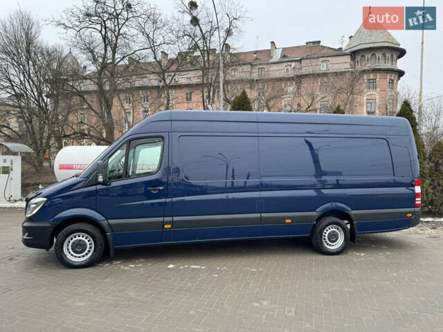 Синий Мерседес Sprinter, объемом двигателя 0 л и пробегом 237 тыс. км за 29906 $, фото 26 на Automoto.ua