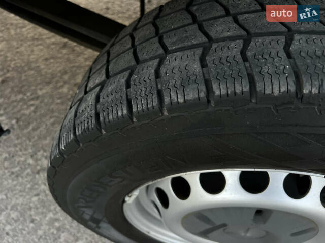 Синий Мерседес Sprinter, объемом двигателя 2.2 л и пробегом 350 тыс. км за 19900 $, фото 42 на Automoto.ua