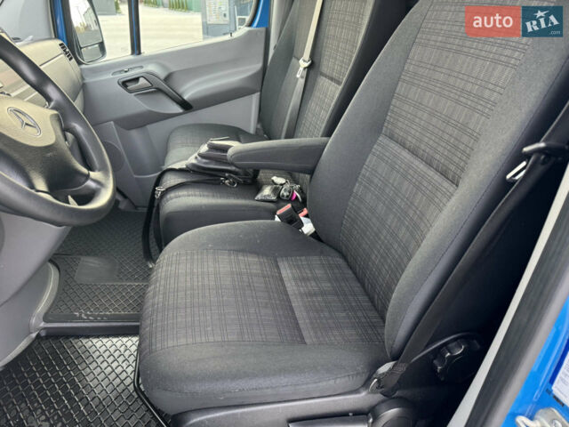 Синий Мерседес Sprinter, объемом двигателя 3 л и пробегом 267 тыс. км за 30700 $, фото 47 на Automoto.ua