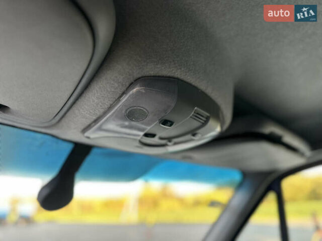 Синій Мерседес Sprinter, об'ємом двигуна 3 л та пробігом 351 тис. км за 31700 $, фото 18 на Automoto.ua