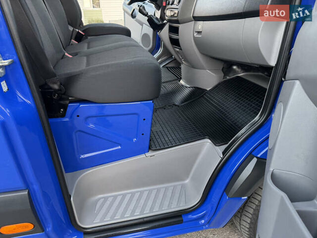 Синий Мерседес Sprinter, объемом двигателя 2.2 л и пробегом 298 тыс. км за 21700 $, фото 28 на Automoto.ua