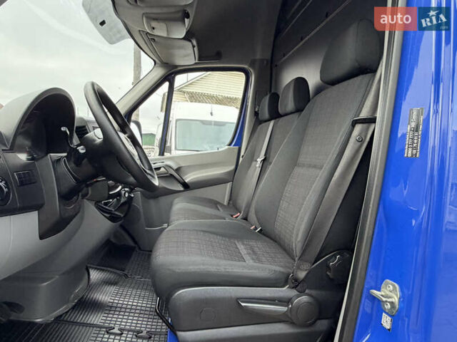 Синий Мерседес Sprinter, объемом двигателя 2.2 л и пробегом 295 тыс. км за 20500 $, фото 18 на Automoto.ua