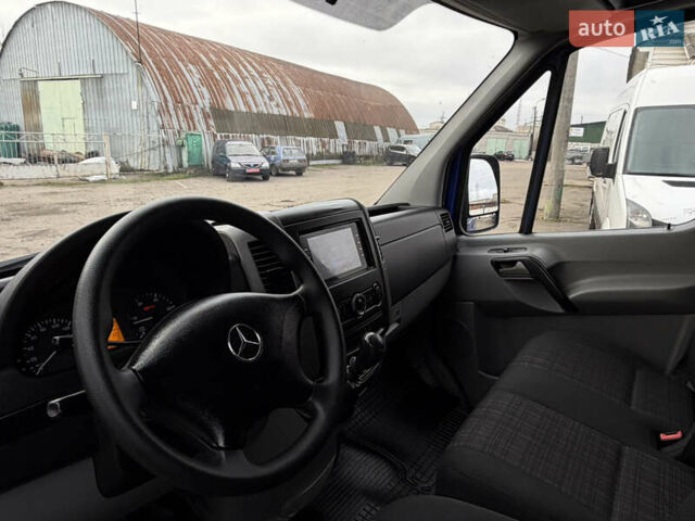 Синий Мерседес Sprinter, объемом двигателя 2.2 л и пробегом 295 тыс. км за 20500 $, фото 21 на Automoto.ua