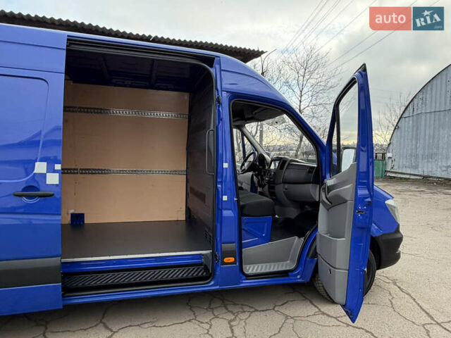 Синий Мерседес Sprinter, объемом двигателя 2.2 л и пробегом 295 тыс. км за 20500 $, фото 36 на Automoto.ua