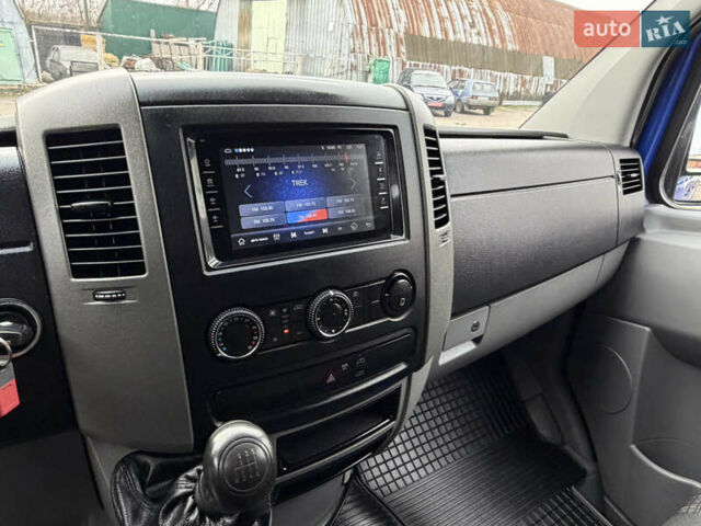 Синий Мерседес Sprinter, объемом двигателя 2.2 л и пробегом 295 тыс. км за 20500 $, фото 22 на Automoto.ua
