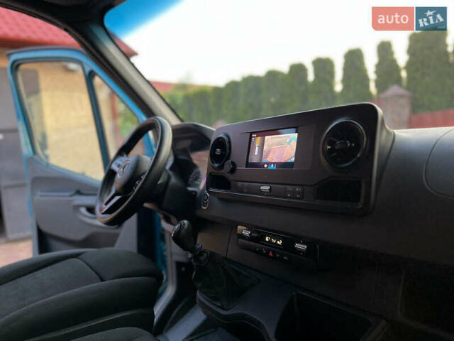 Синій Мерседес Sprinter, об'ємом двигуна 2.2 л та пробігом 288 тис. км за 30000 $, фото 50 на Automoto.ua