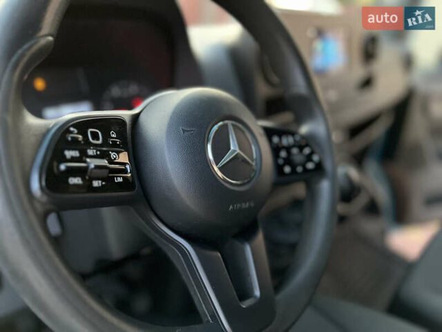 Синій Мерседес Sprinter, об'ємом двигуна 2.2 л та пробігом 288 тис. км за 30000 $, фото 75 на Automoto.ua