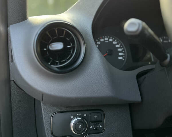 Синій Мерседес Sprinter, об'ємом двигуна 2.2 л та пробігом 288 тис. км за 30000 $, фото 39 на Automoto.ua