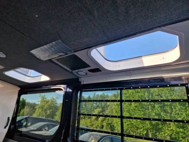 Синий Мерседес Sprinter, объемом двигателя 2.2 л и пробегом 35 тыс. км за 15000 $, фото 17 на Automoto.ua