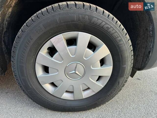 Синій Мерседес Sprinter, об'ємом двигуна 2.14 л та пробігом 257 тис. км за 26200 $, фото 11 на Automoto.ua