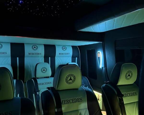 Синій Мерседес Sprinter, об'ємом двигуна 2.14 л та пробігом 293 тис. км за 38500 $, фото 6 на Automoto.ua