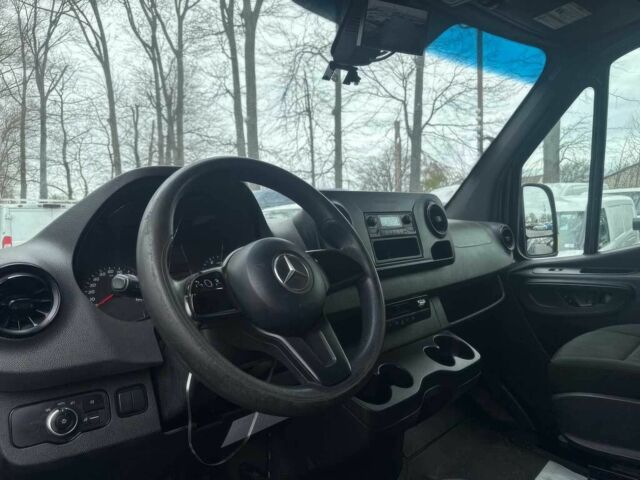 Синий Мерседес Sprinter, объемом двигателя 3 л и пробегом 84 тыс. км за 12400 $, фото 8 на Automoto.ua