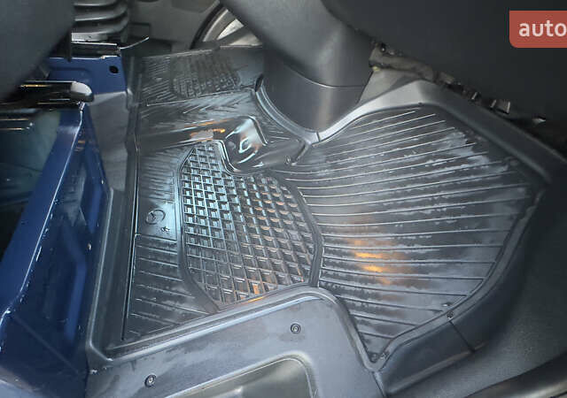 Синій Мерседес Sprinter, об'ємом двигуна 2.14 л та пробігом 232 тис. км за 27900 $, фото 56 на Automoto.ua