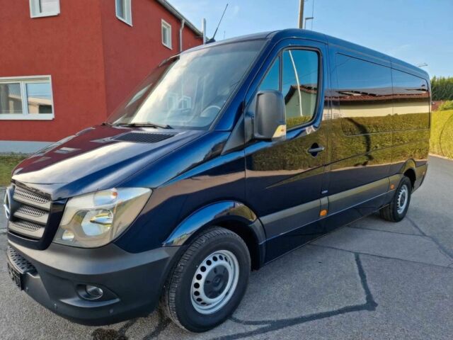 Синий Мерседес Sprinter, объемом двигателя 2.2 л и пробегом 47 тыс. км за 11000 $, фото 2 на Automoto.ua