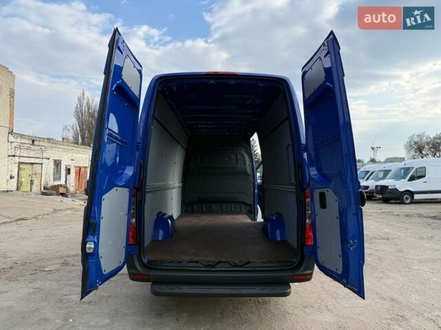 Синій Мерседес Sprinter, об'ємом двигуна 0 л та пробігом 229 тис. км за 26600 $, фото 30 на Automoto.ua