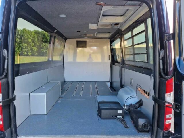 Синий Мерседес Sprinter, объемом двигателя 2.2 л и пробегом 35 тыс. км за 15000 $, фото 19 на Automoto.ua