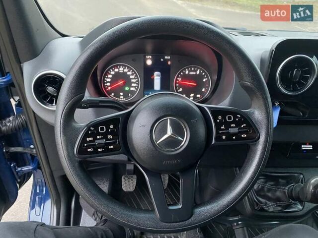 Синий Мерседес Sprinter, объемом двигателя 2.14 л и пробегом 300 тыс. км за 27900 $, фото 29 на Automoto.ua