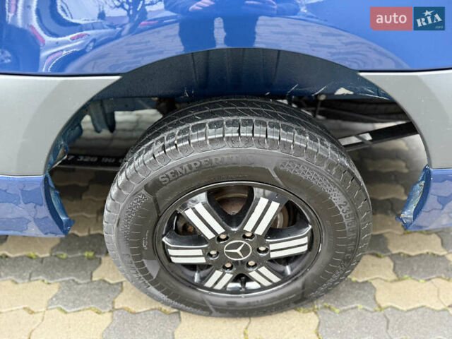 Синий Мерседес Sprinter, объемом двигателя 3 л и пробегом 151 тыс. км за 40719 $, фото 18 на Automoto.ua