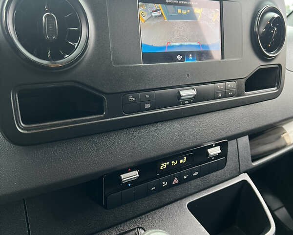 Синий Мерседес Sprinter, объемом двигателя 2.2 л и пробегом 260 тыс. км за 22500 $, фото 15 на Automoto.ua