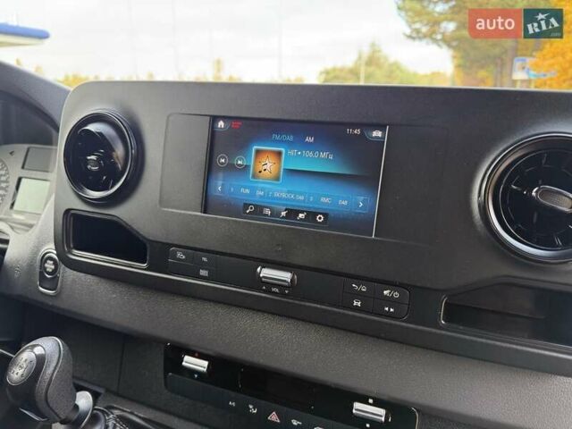 Синий Мерседес Sprinter, объемом двигателя 2.2 л и пробегом 251 тыс. км за 24250 $, фото 21 на Automoto.ua