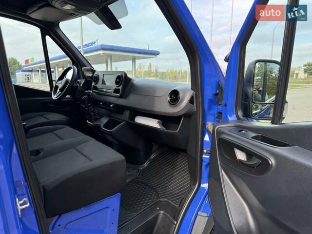 Синий Мерседес Sprinter, объемом двигателя 2.2 л и пробегом 251 тыс. км за 24250 $, фото 22 на Automoto.ua
