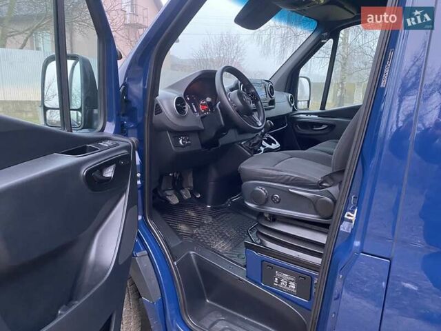Синий Мерседес Sprinter, объемом двигателя 2.14 л и пробегом 300 тыс. км за 27900 $, фото 18 на Automoto.ua