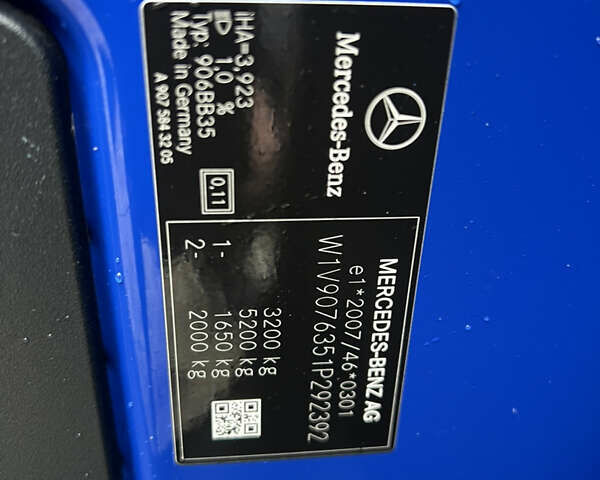 Синий Мерседес Sprinter, объемом двигателя 2.2 л и пробегом 260 тыс. км за 22500 $, фото 28 на Automoto.ua