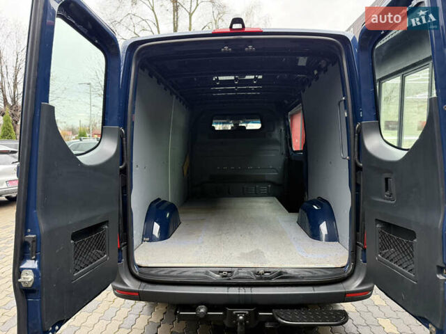 Синий Мерседес Sprinter, объемом двигателя 3 л и пробегом 151 тыс. км за 40719 $, фото 19 на Automoto.ua